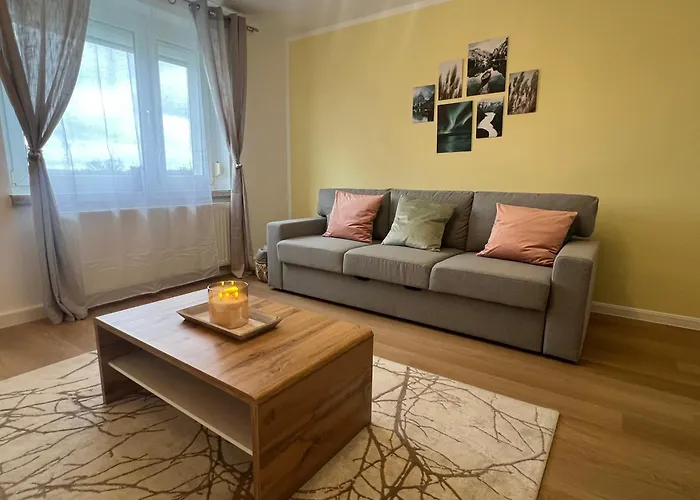 Fruehauf Apartment *